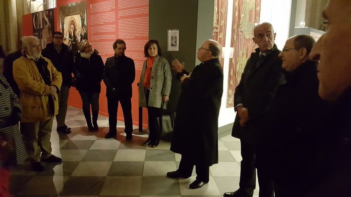 La Real Academia visita la Exposición sobre el cardenal Cisneros