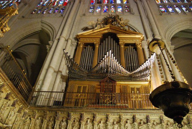 Invitación al concierto en la Catedral de Toledo con motivo del Centenario de la Real Academia