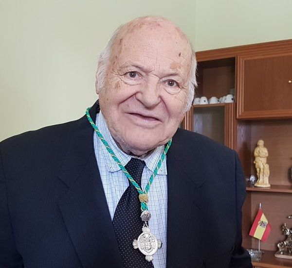 Entrega del título de Académico Honorario a José Carlos Gómez-Menor